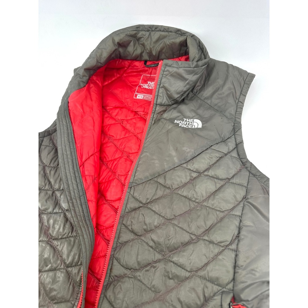 The North Face Womens Thermoball Quilted Puffer Vest Green Red Medium M